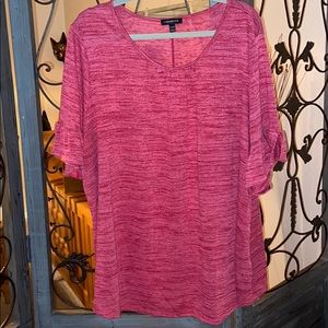 Plus size 26/28 pink bell sleeve top.NWOT